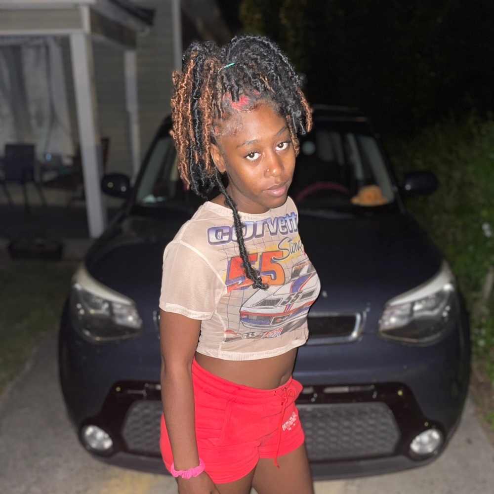 GM crop top shirt